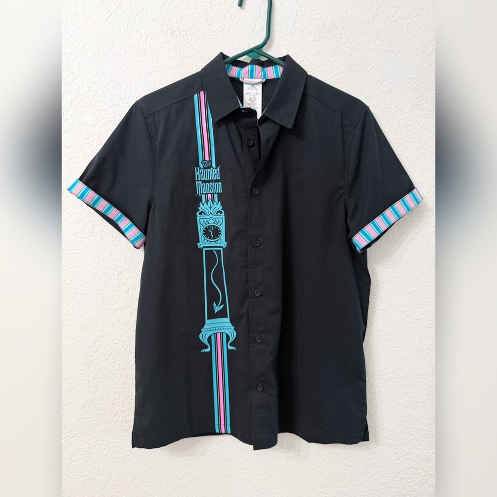 Disney NWOT - The Haunted Mansion - Grandfather Clock Button Front Shirt - S